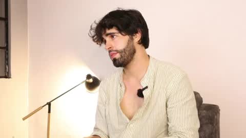 Snapshot of juanmilano chatting on July 2026 01:20:01 AM juanmilano online show from July 2026 01:20:01 AM
