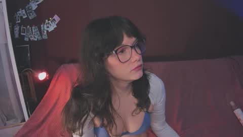 Arina online show from February 2026 12:01:02 PM