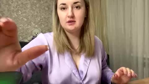 Snapshot of judevalenti chatting on October 2025 05:24:02 PM JudeValenti online show from October 2025 05:24:02 PM