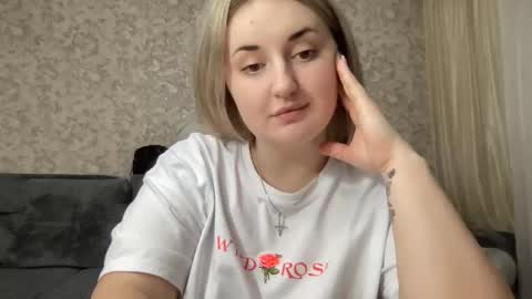 Snapshot of judevalenti chatting on November 2025 04:40:02 PM JudeValenti online show from November 2025 04:40:02 PM