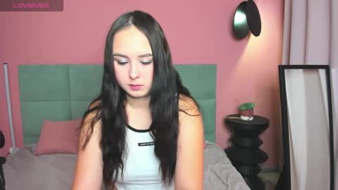 Snapshot of judyingram chatting on November 2025 01:04:02 AM Judy online show from November 2025 01:04:02 AM