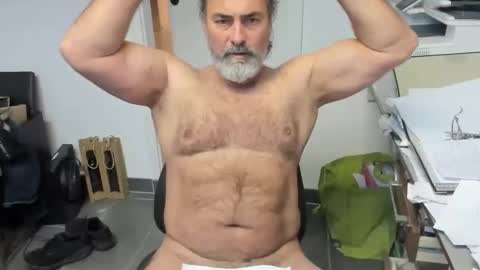 Giovanni50pro online show from December 2025 12:58:02 PM