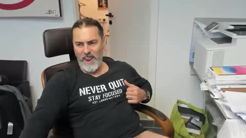 Giovanni50pro online show from February 2026 03:38:02 PM