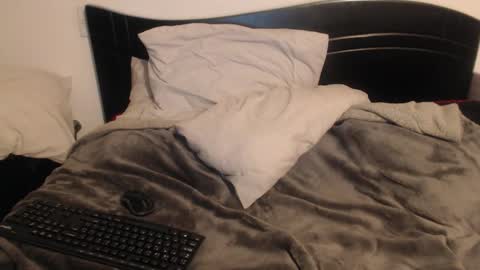 Snapshot of juguetes chatting on December 2024 06:06:02 AM Juan Alcal online show from December 2024 06:06:02 AM