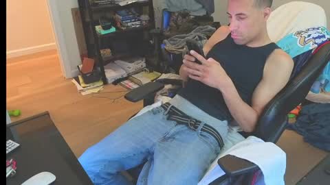 Snapshot of juice9985 chatting on May 2026 02:55:02 PM juice9985 online show from May 2026 02:55:02 PM
