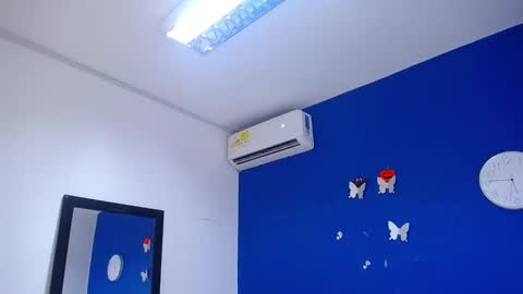 juicy_bignipples18 online show from January 2025 05:26:01 PM