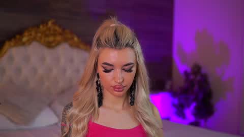 Snapshot of juicy_jessye chatting on January 2025 08:25:01 PM Jessye online show from January 2025 08:25:01 PM