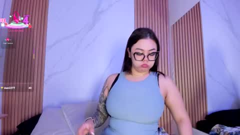 Juicy online show from October 2025 11:17:01 AM