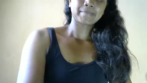 Snapshot of juicy_pretty chatting on February 2025 08:10:01 AM stellah online show from February 2025 08:10:01 AM