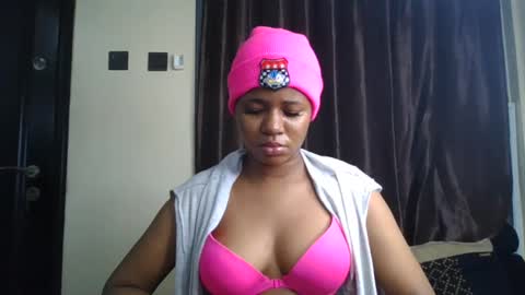 Snapshot of juicy_pussy1122 chatting on January 2025 02:59:01 AM Emily online show from January 2025 02:59:01 AM