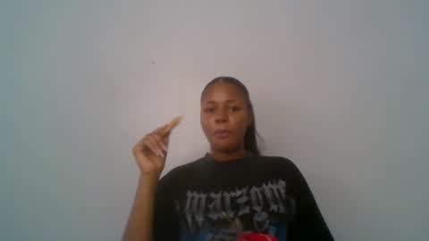 Snapshot of juicy_pussy1122 chatting on November 2025 11:43:02 AM Emily online show from November 2025 11:43:02 AM