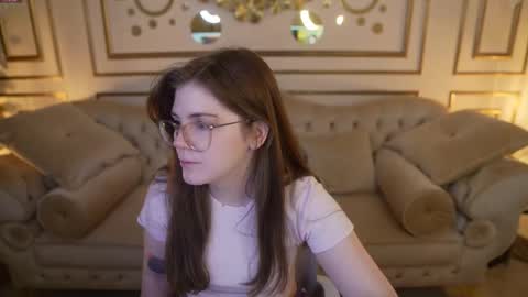 Elza online show from February 2026 11:28:02 AM