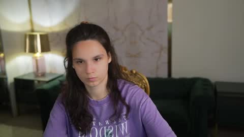Elza online show from April 2026 10:41:02 AM