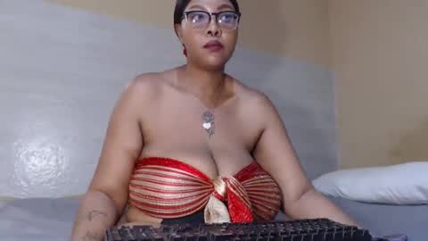 juicyfatboobsx online show from September 2025 10:17:01 AM