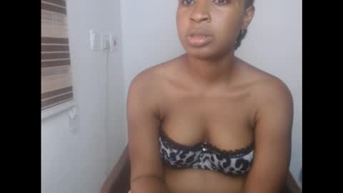 Snapshot of juicykinkx chatting on October 2025 12:15:01 PM juicykinkx online show from October 2025 12:15:01 PM