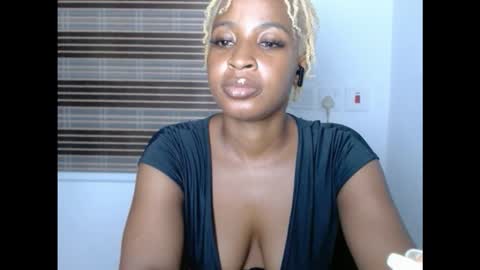 Snapshot of juicykinkx chatting on November 2025 10:20:02 PM juicykinkx online show from November 2025 10:20:02 PM
