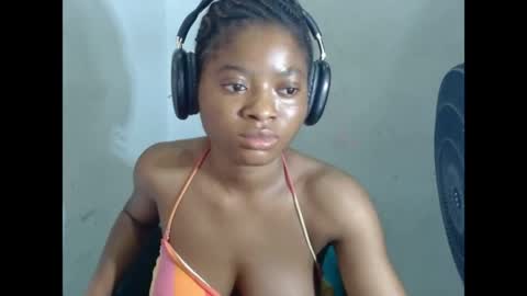 juicynpinkx online show from April 2026 11:15:02 AM