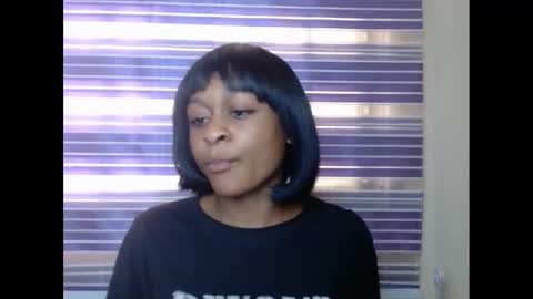 Snapshot of juicynwetx chatting on February 2025 07:23:02 AM juicynwetx online show from February 2025 07:23:02 AM