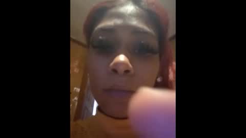 Snapshot of juicyslutx chatting on December 2025 05:40:02 PM juicyslutx online show from December 2025 05:40:02 PM