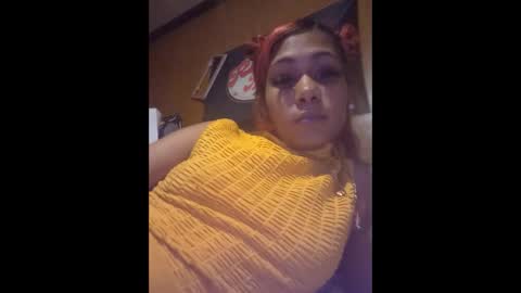 Snapshot of juicyslutx chatting on December 2025 06:06:01 AM juicyslutx online show from December 2025 06:06:01 AM