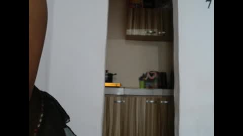 Snapshot of juicyxpink chatting on November 2025 11:54:02 AM juicyxpink online show from November 2025 11:54:02 AM