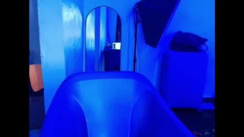 Snapshot of juicyxpink chatting on December 2025 01:38:02 PM juicyxpink online show from December 2025 01:38:02 PM