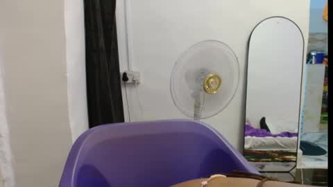 Snapshot of juicyxpink chatting on March 2026 06:47:01 AM juicyxpink online show from March 2026 06:47:01 AM