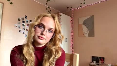 Alana online show from March 2026 11:37:01 AM