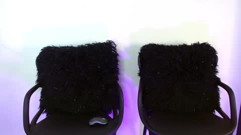 Snapshot of jules_n_gia chatting on January 2025 12:50:02 PM Jules and Gia online show from January 2025 12:50:02 PM