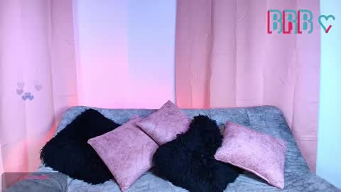 Snapshot of jules_n_gia chatting on December 2025 10:50:01 PM Jules and Gia online show from December 2025 10:50:01 PM