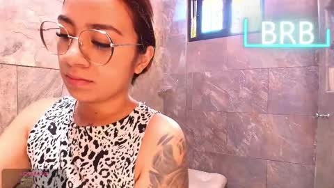 Snapshot of jules_n_gia chatting on March 2026 04:25:01 PM Jules and Gia online show from March 2026 04:25:01 PM