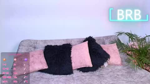 Snapshot of jules_n_gia chatting on March 2026 04:32:01 PM Jules and Gia online show from March 2026 04:32:01 PM