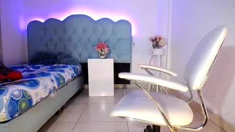 Jules online show from December 2025 08:59:01 PM