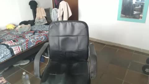 Julfigo online show from April 2026 03:06:01 PM