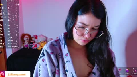 Juliana online show from March 2026 04:17:01 AM