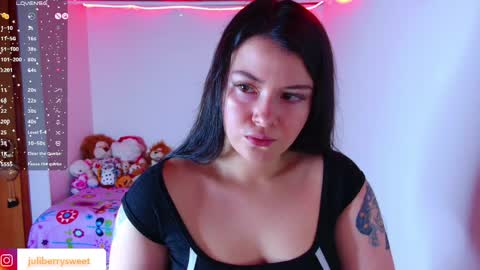 Juliana online show from May 2026 09:53:01 PM