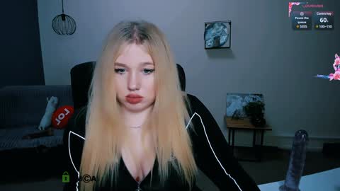 juli kisss online show from January 2025 12:28:01 AM