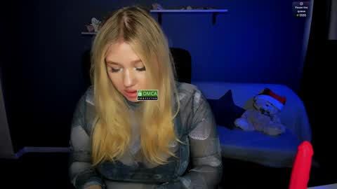 juli kisss online show from February 2025 12:37:01 PM