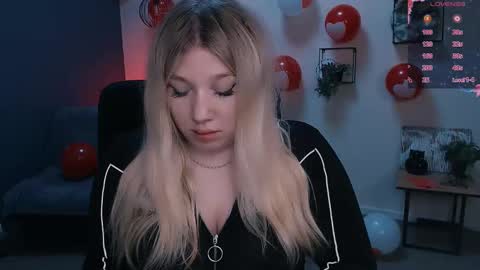 juli kisss online show from February 2025 12:37:01 PM