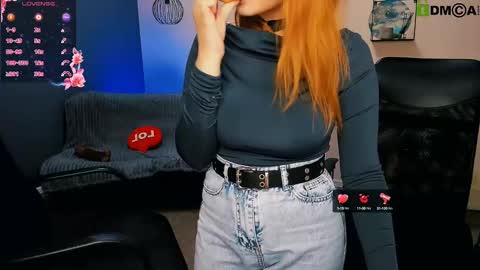 juli kisss online show from March 2025 11:15:01 PM