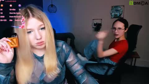 juli kisss online show from March 2025 11:01:02 PM