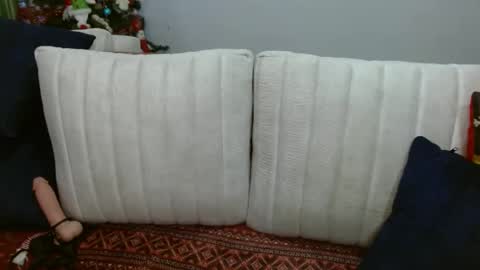 Snapshot of juli_love11 chatting on December 2024 10:45:01 PM JULIETA online show from December 2024 10:45:01 PM