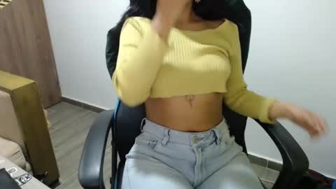 Snapshot of juli_love11 chatting on December 2024 11:08:01 PM JULIETA online show from December 2024 11:08:01 PM