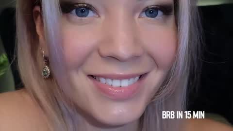 Snapshot of julia_cute_ chatting on February 2025 03:05:01 PM Cute online show from February 2025 03:05:01 PM