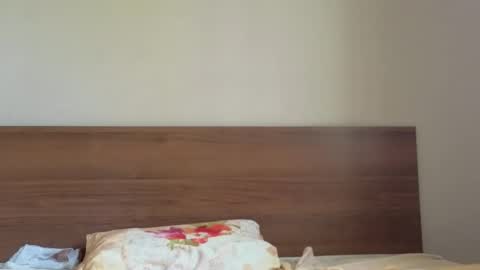 Snapshot of julia_giulia chatting on October 2025 07:16:01 AM julia_giulia online show from October 2025 07:16:01 AM