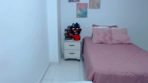 Snapshot of julia_gray_ chatting on December 2025 07:53:01 PM julia online show from December 2025 07:53:01 PM