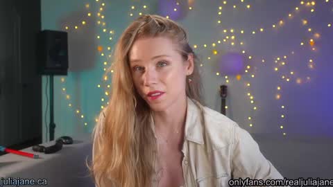 Julia Jane online show from May 2026 02:20:02 AM