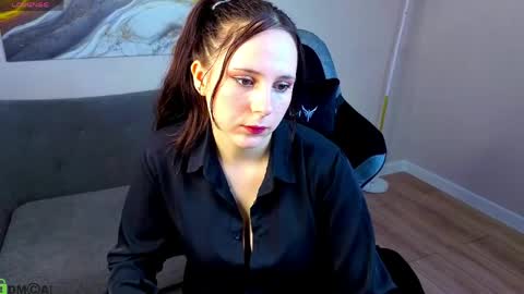 Snapshot of julia_shyy chatting on May 2026 01:34:02 AM Julia Shyy online show from May 2026 01:34:02 AM