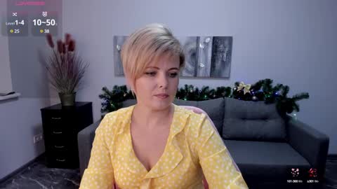 Julia online show from January 2025 03:51:02 PM