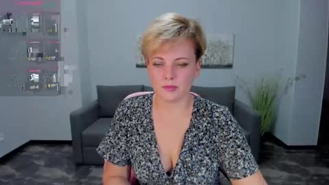 Julia online show from January 2025 02:11:01 PM